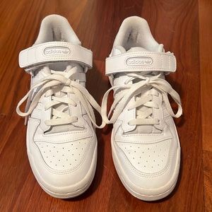 Adidas forum low